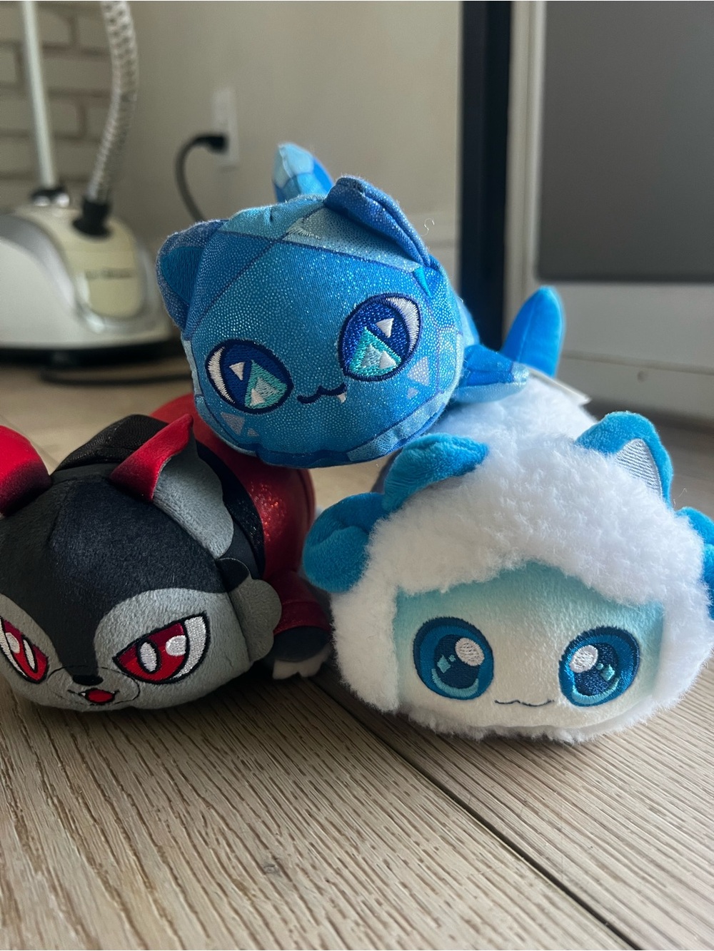 Aphmau Small plushies set of 3.